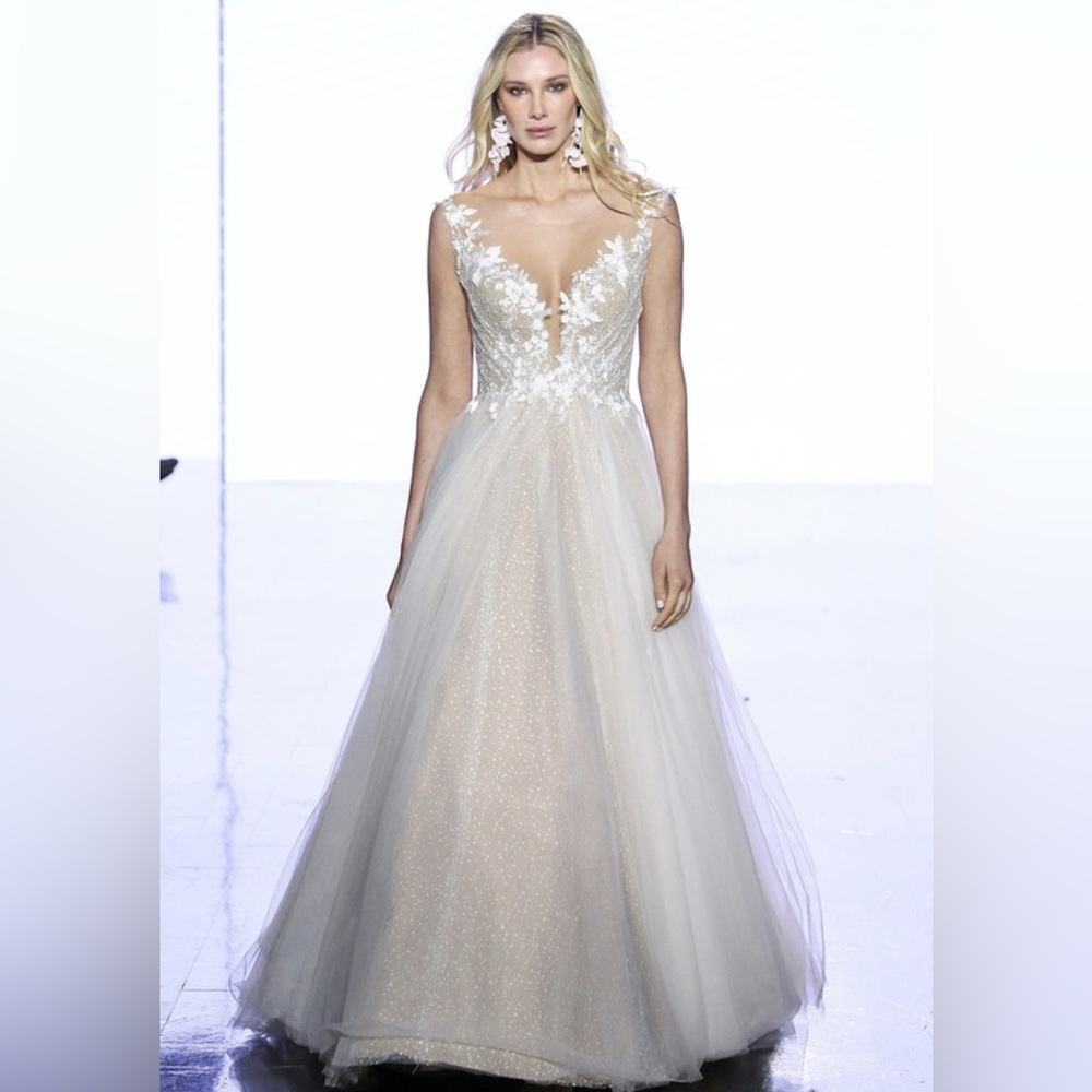 NWT Wtoo by Watters Becket Size 8 Petite Length Wedding Dress
